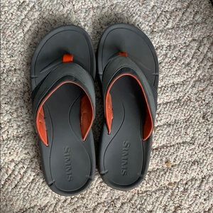 Men’s Simms flip flops